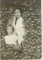  From left to right, Edith Speed (1910-1975) and her aunt, Bulah Speed Turner (1894-1992).